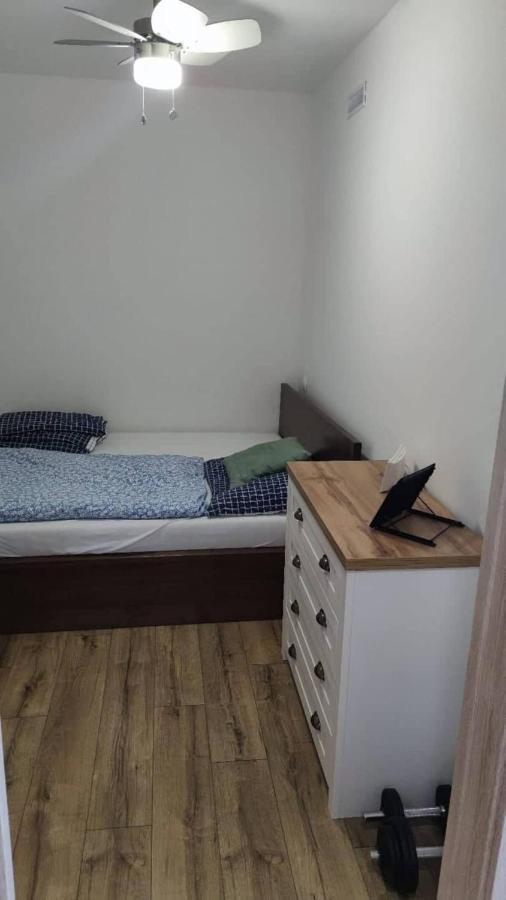 Moderny Apartman S Krbom A Klimatizaciou เปรเชา ภายนอก รูปภาพ